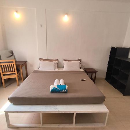 J-House, Spacious Apartments With Balconies, Thalassa 1Min Away Siolim Buitenkant foto