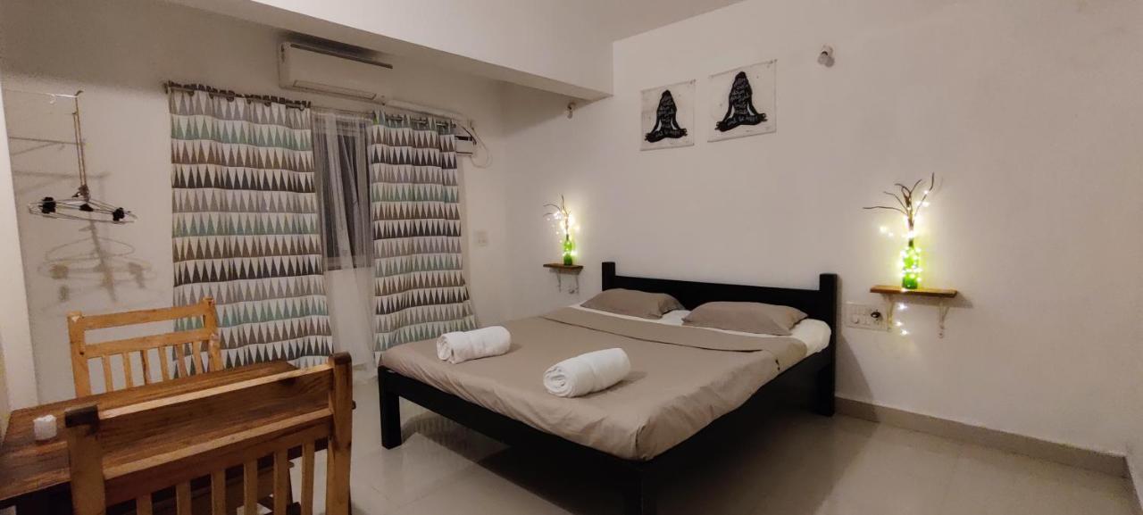 J-House, Spacious Apartments With Balconies, Thalassa 1Min Away Siolim Buitenkant foto