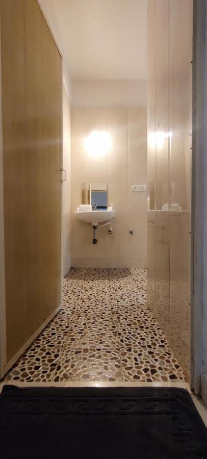 J-House, Spacious Apartments With Balconies, Thalassa 1Min Away Siolim Buitenkant foto