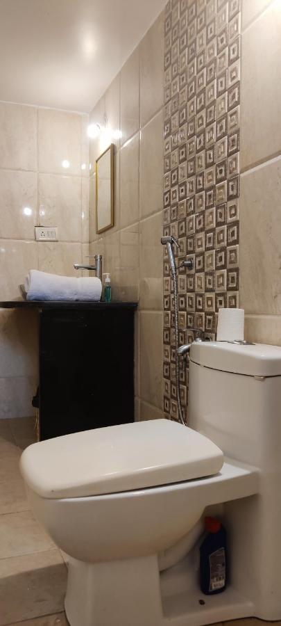 J-House, Spacious Apartments With Balconies, Thalassa 1Min Away Siolim Buitenkant foto