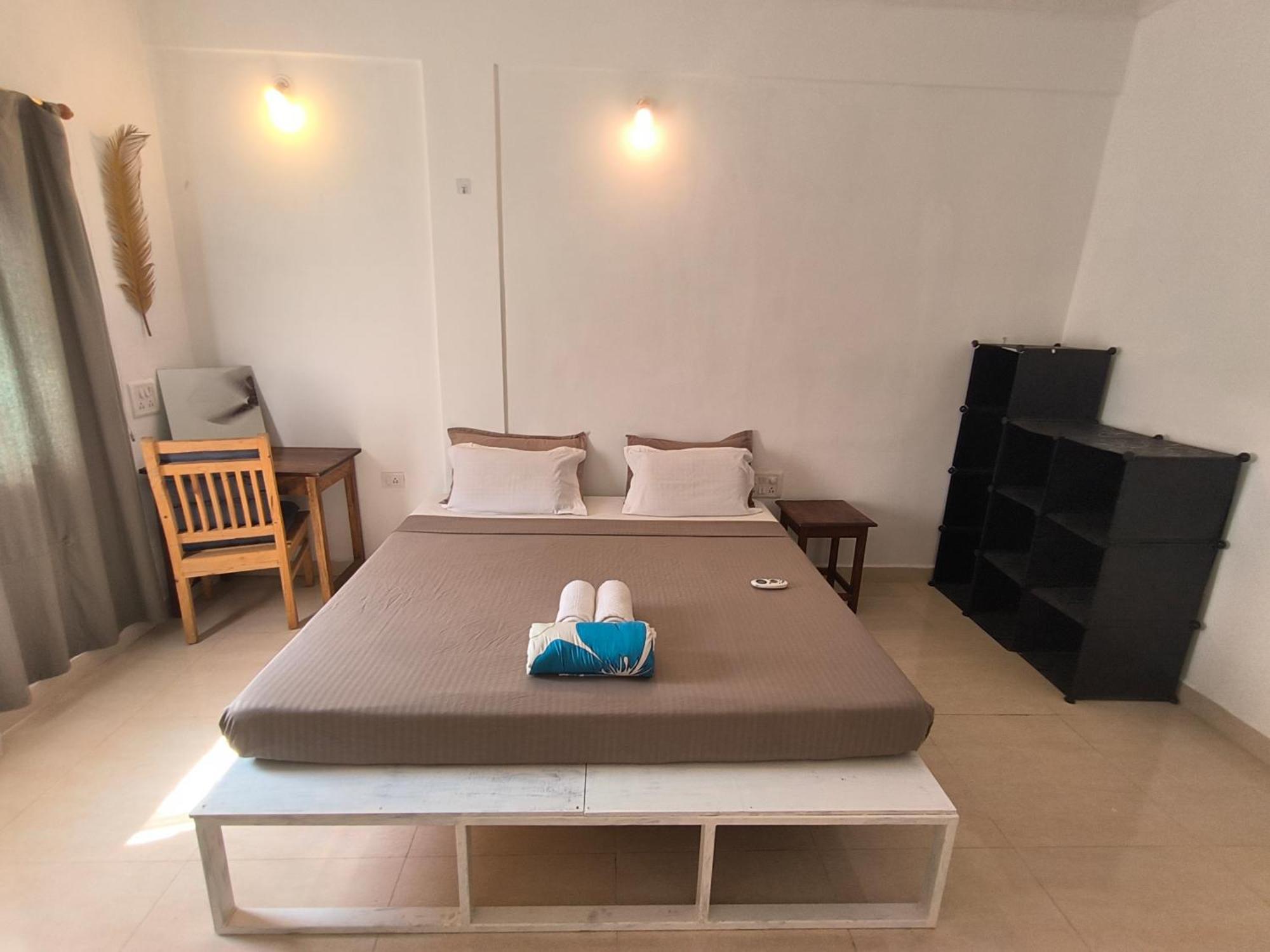 J-House, Spacious Apartments With Balconies, Thalassa 1Min Away Siolim Buitenkant foto