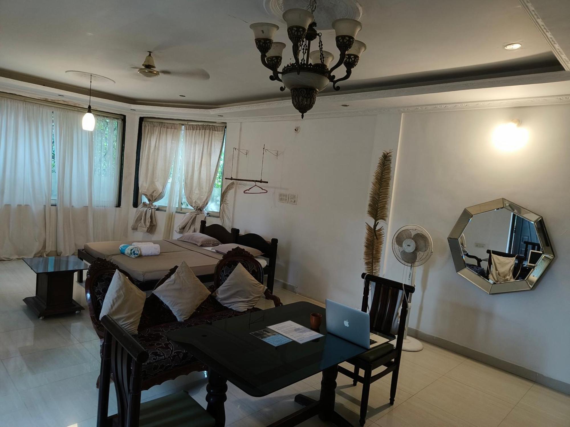 J-House, Spacious Apartments With Balconies, Thalassa 1Min Away Siolim Kamer foto
