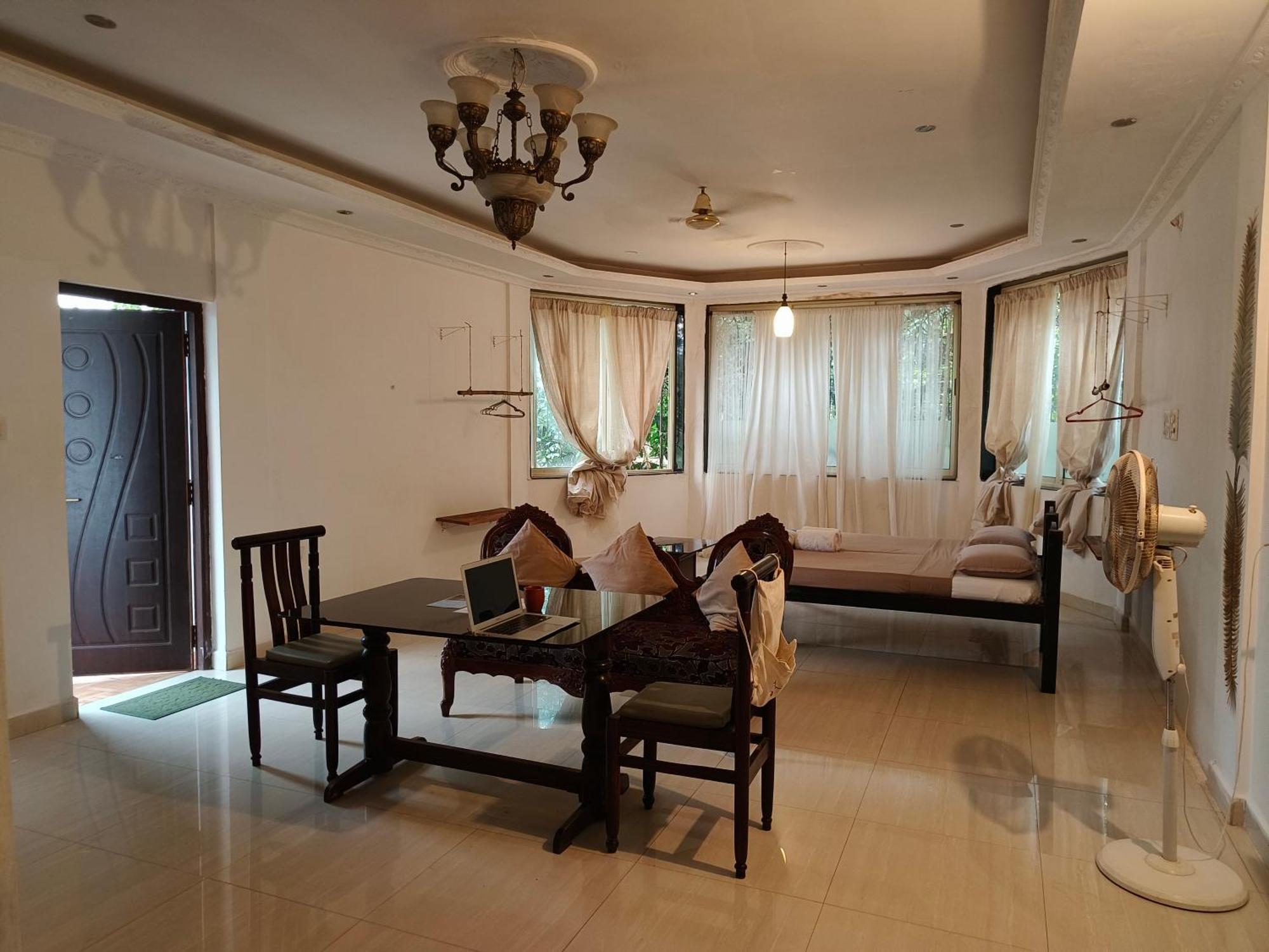 J-House, Spacious Apartments With Balconies, Thalassa 1Min Away Siolim Kamer foto